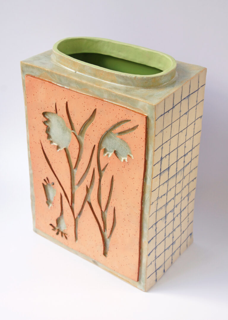 Schachbrettblumenvase